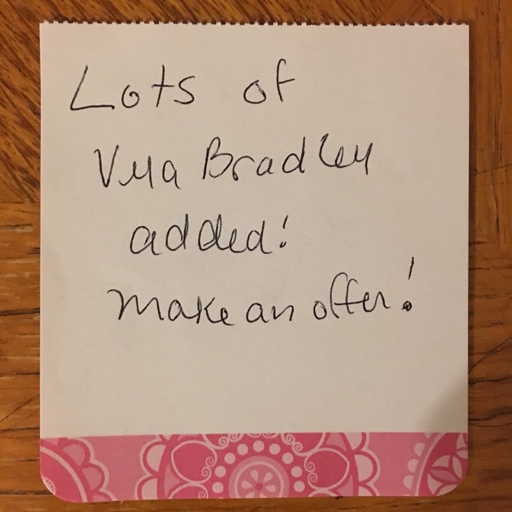 🌸 Lots Of Vera Bradley! Make an offer 😎